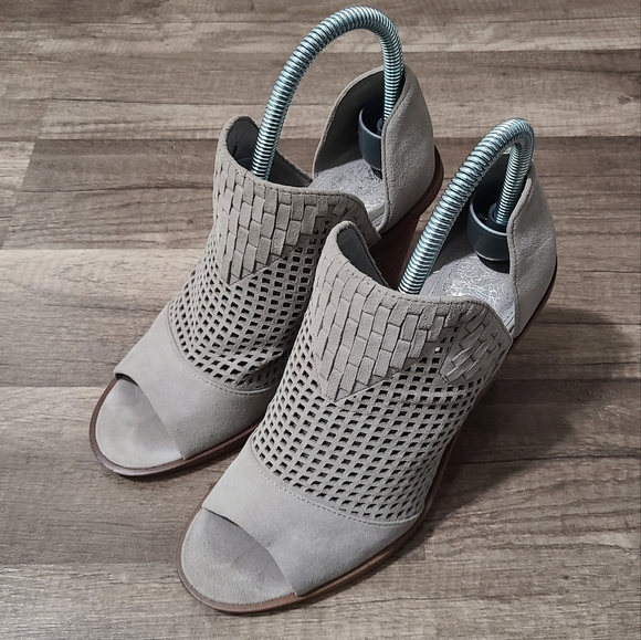 Vince Camuto Fritzey Perforated Peep Toe Bootie - Picture 9 of 10